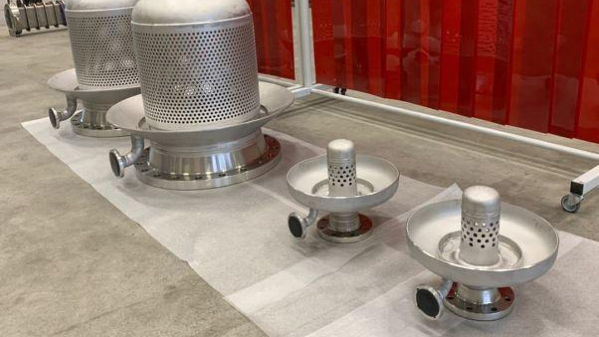 Inlet section vent silencer